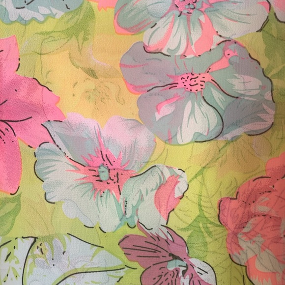 Depri Women’s Floral Loose Fit Blouse - Picture 3 of 8